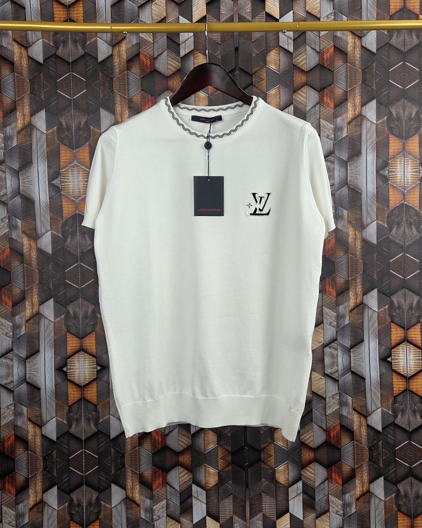 CAMISETA LV (tejido especial)