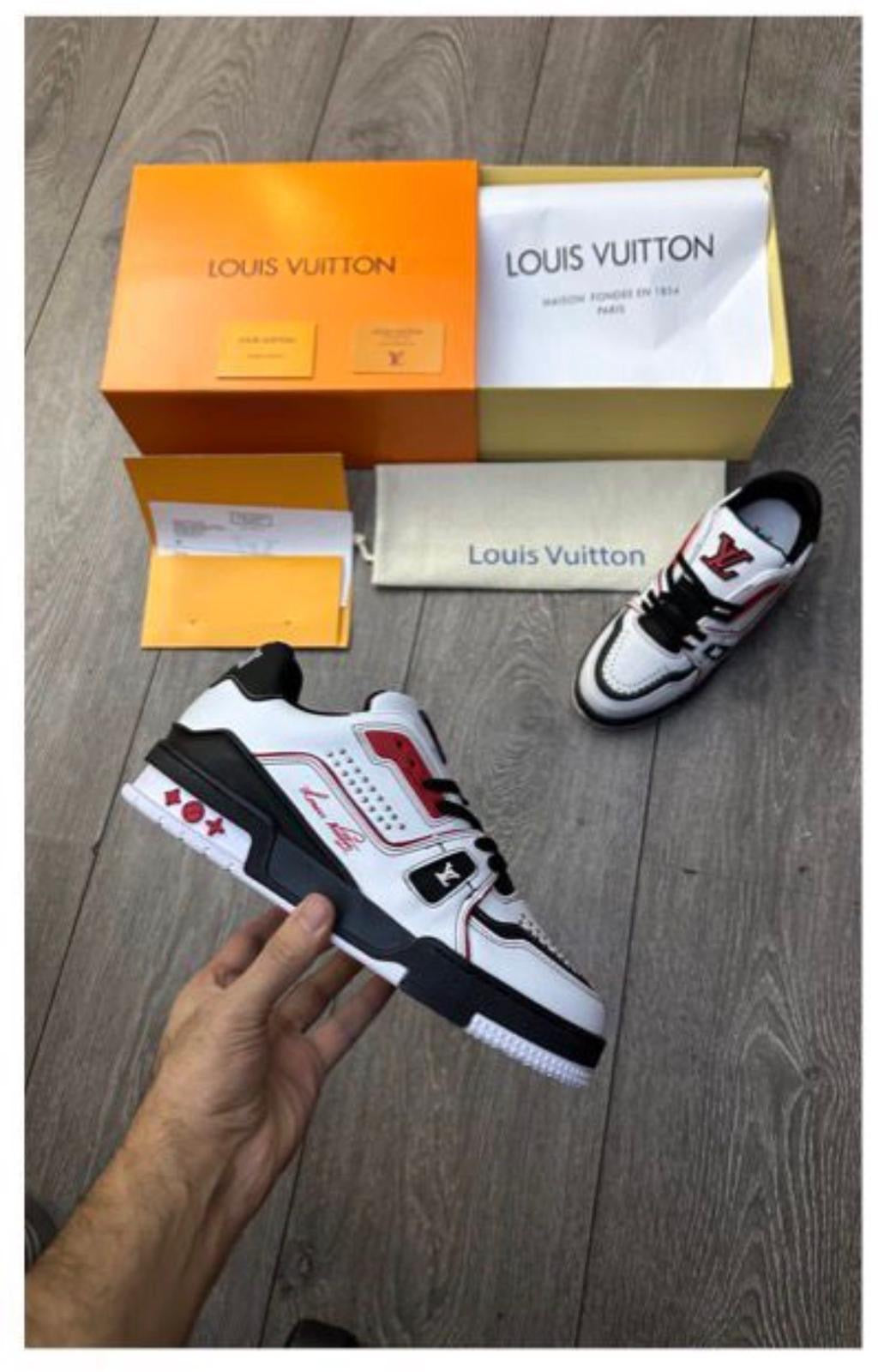 ZAPATILLAS LV