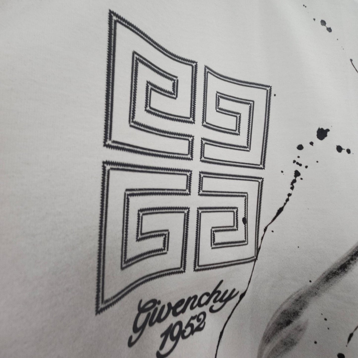 CAMISETA GIVENCHY