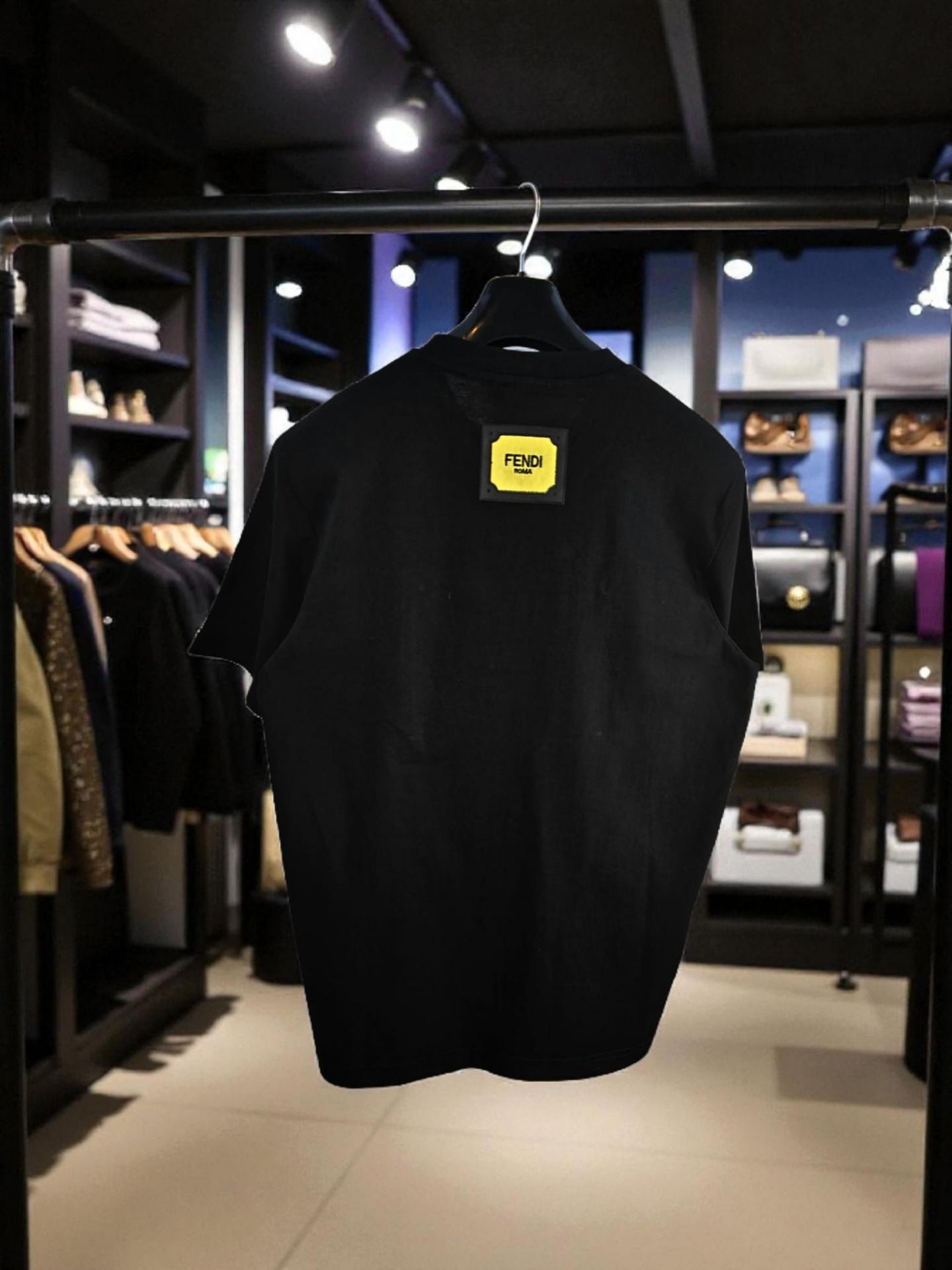 CAMISETA FENDI