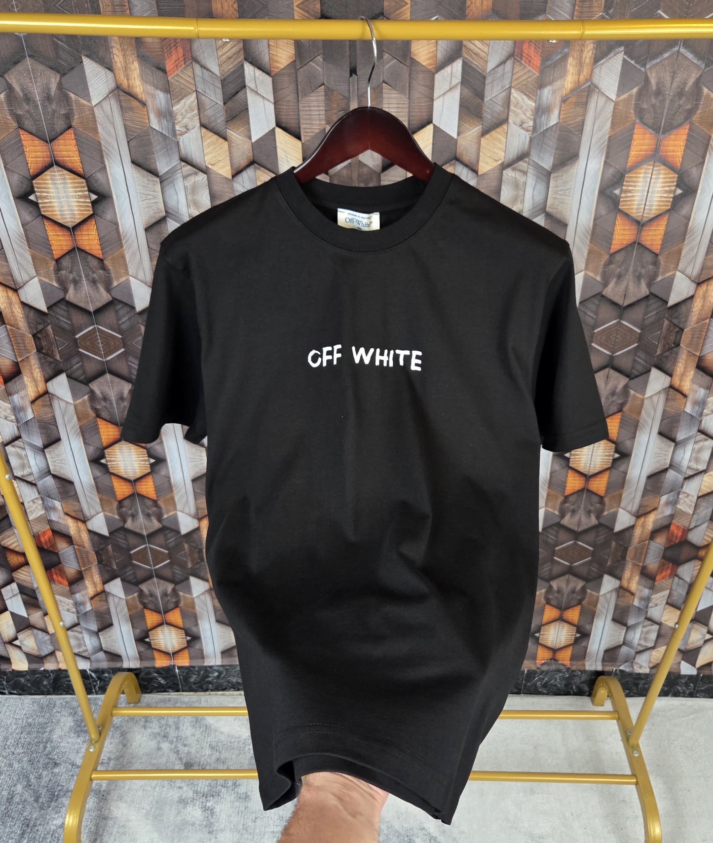 CAMISETA OFF WHITE