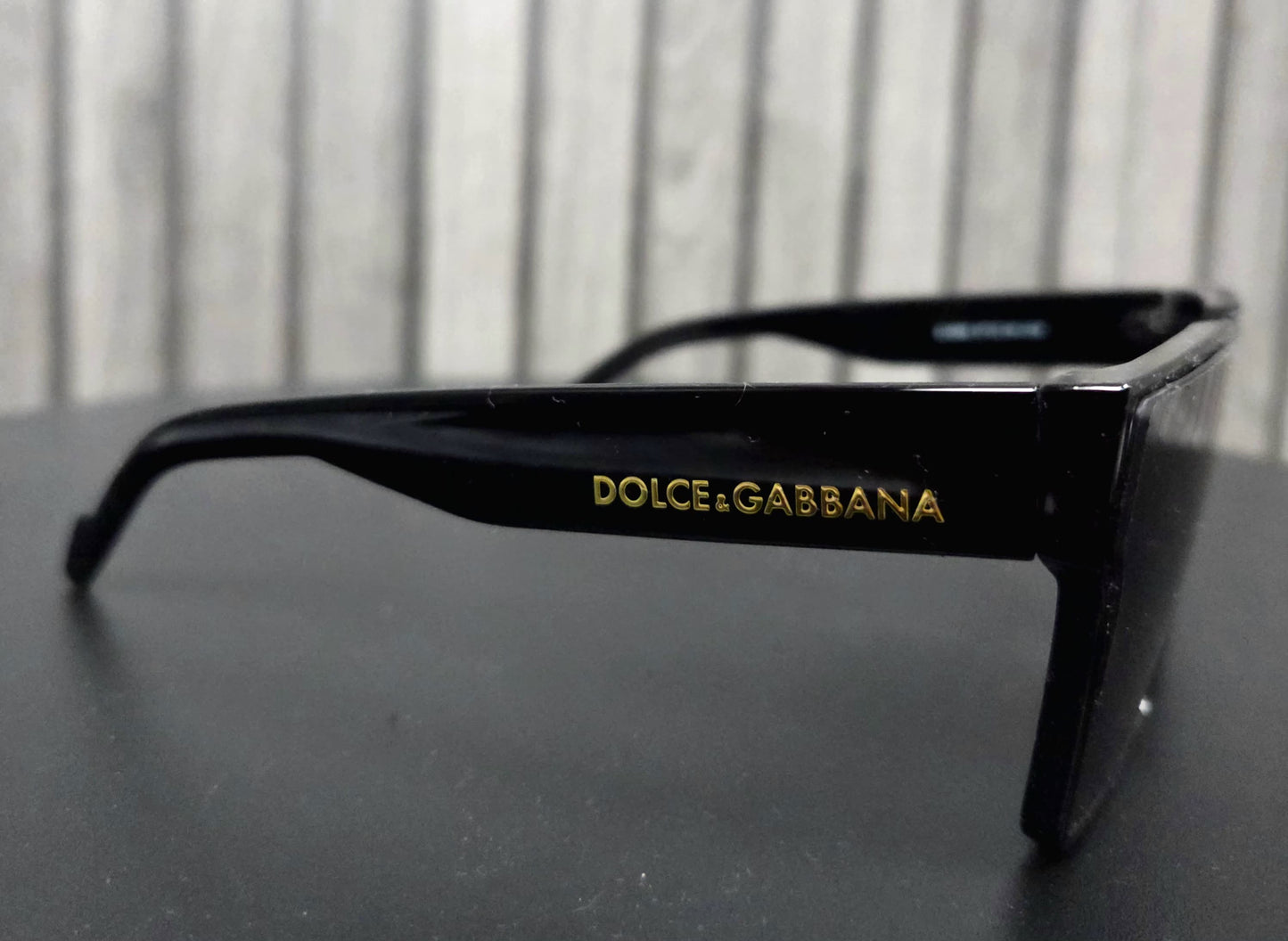 GAFAS DG (BLACK)