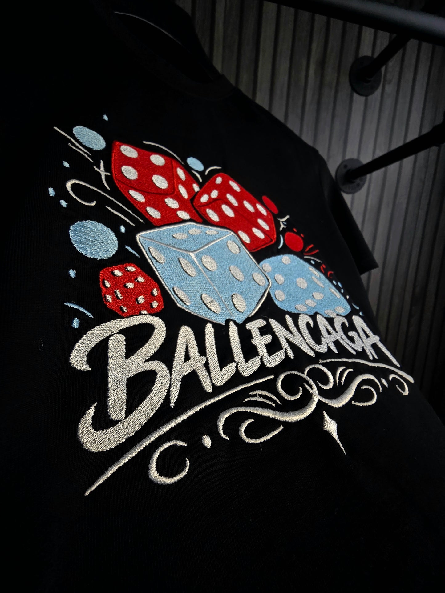 CAMISETA BALENCIAG@ (Dardos)