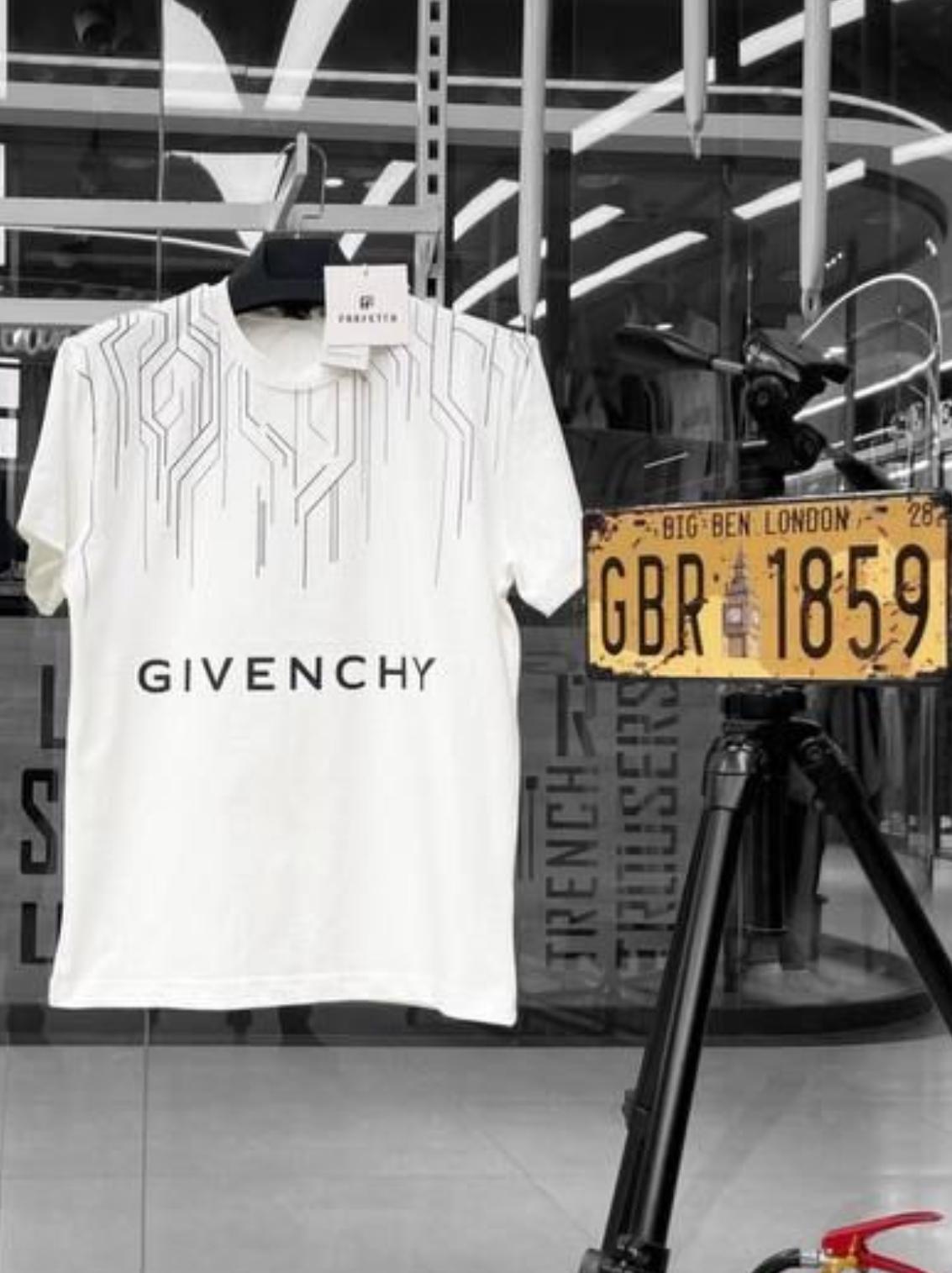 CAMISETA GIVENCHY