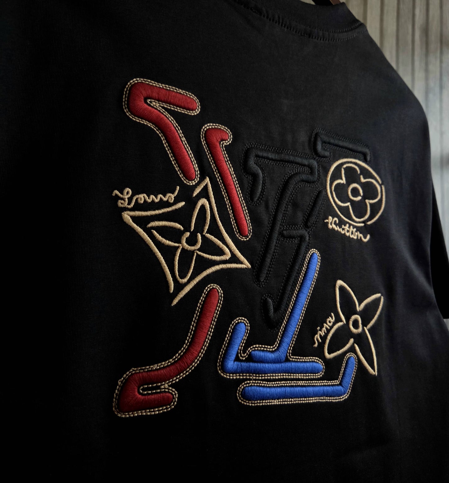 CAMISETA LV