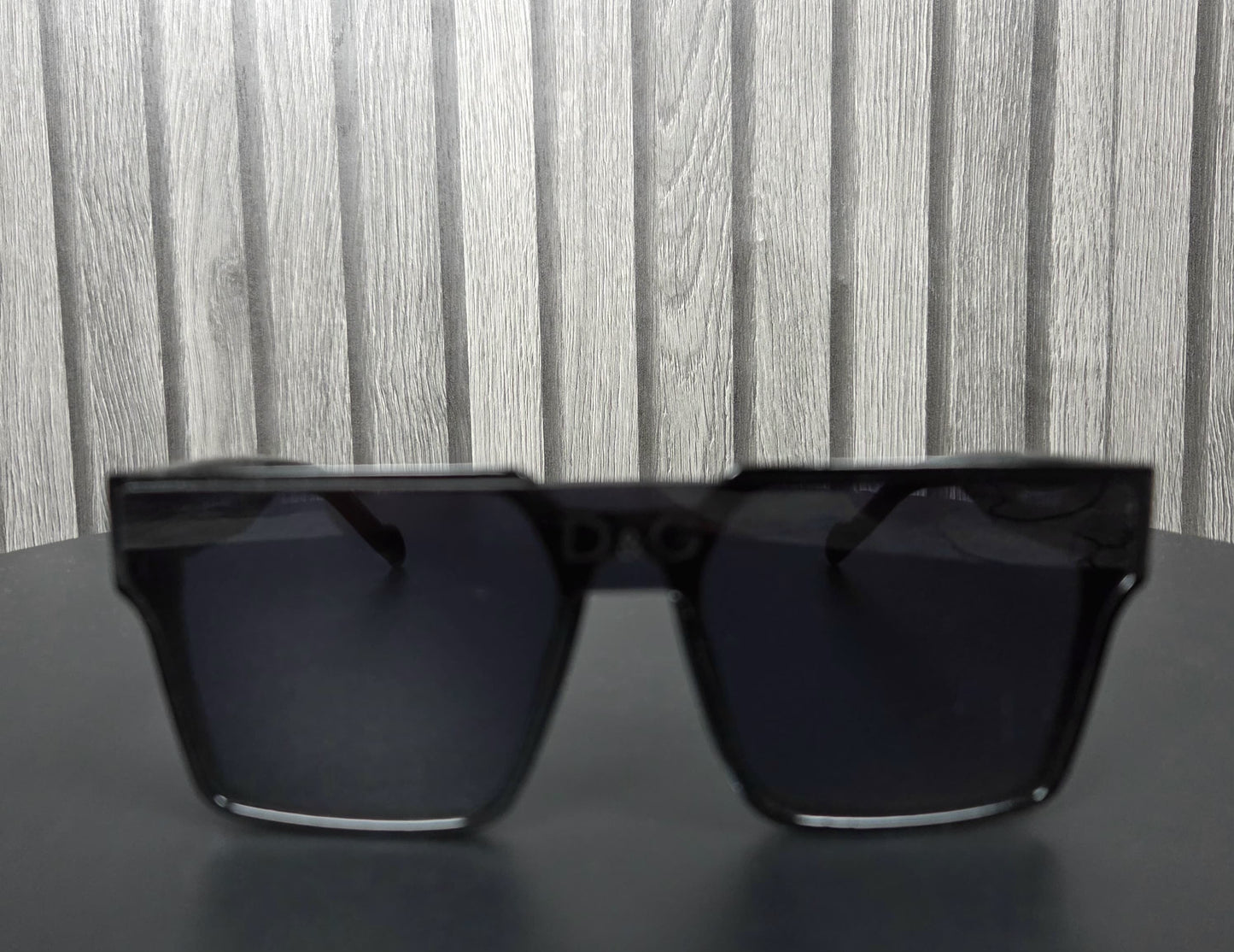 GAFAS DG (BLACK)