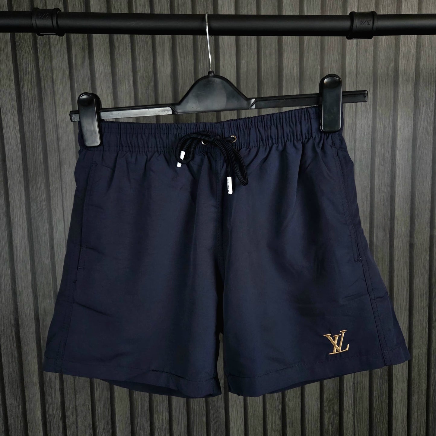 BANADOR LV (CAMBIA AL MOJARSE)