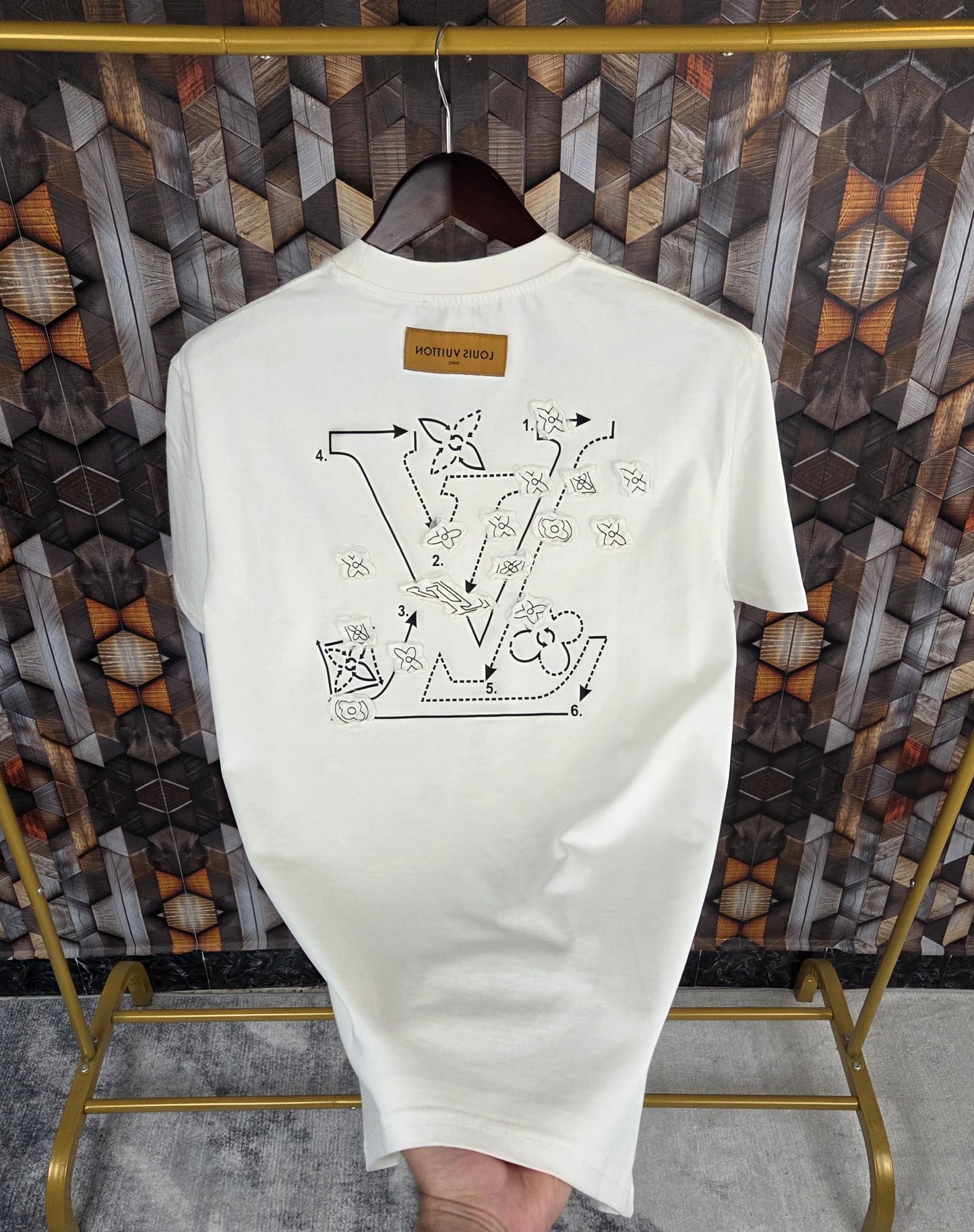 CAMISETA LV