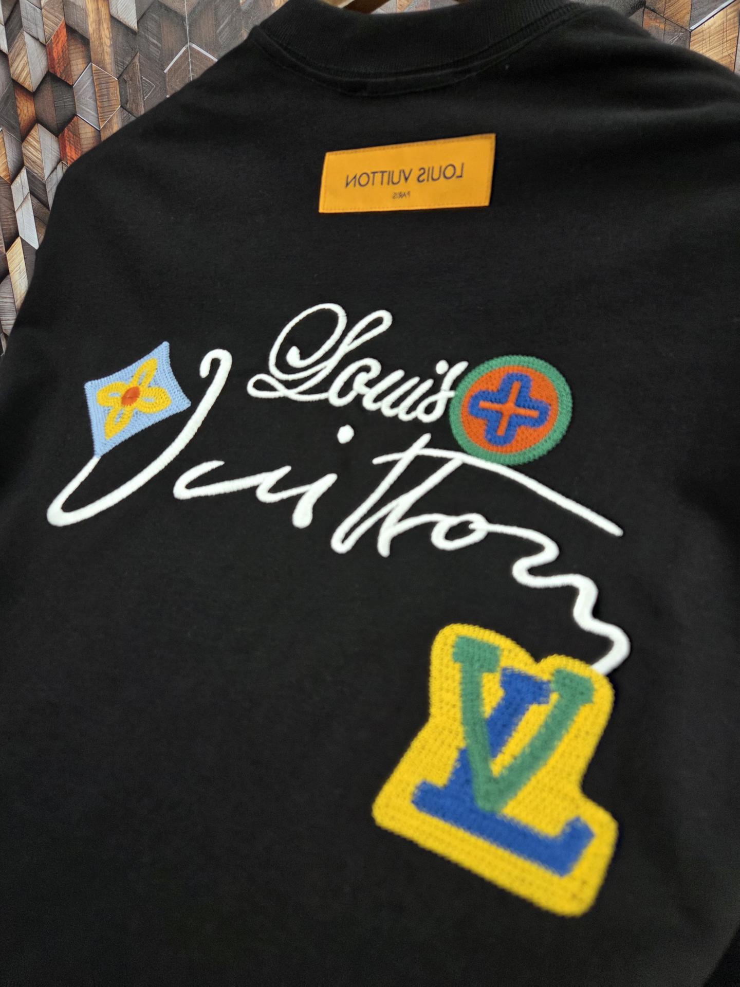 CAMISETA LV (OVERSIZE)