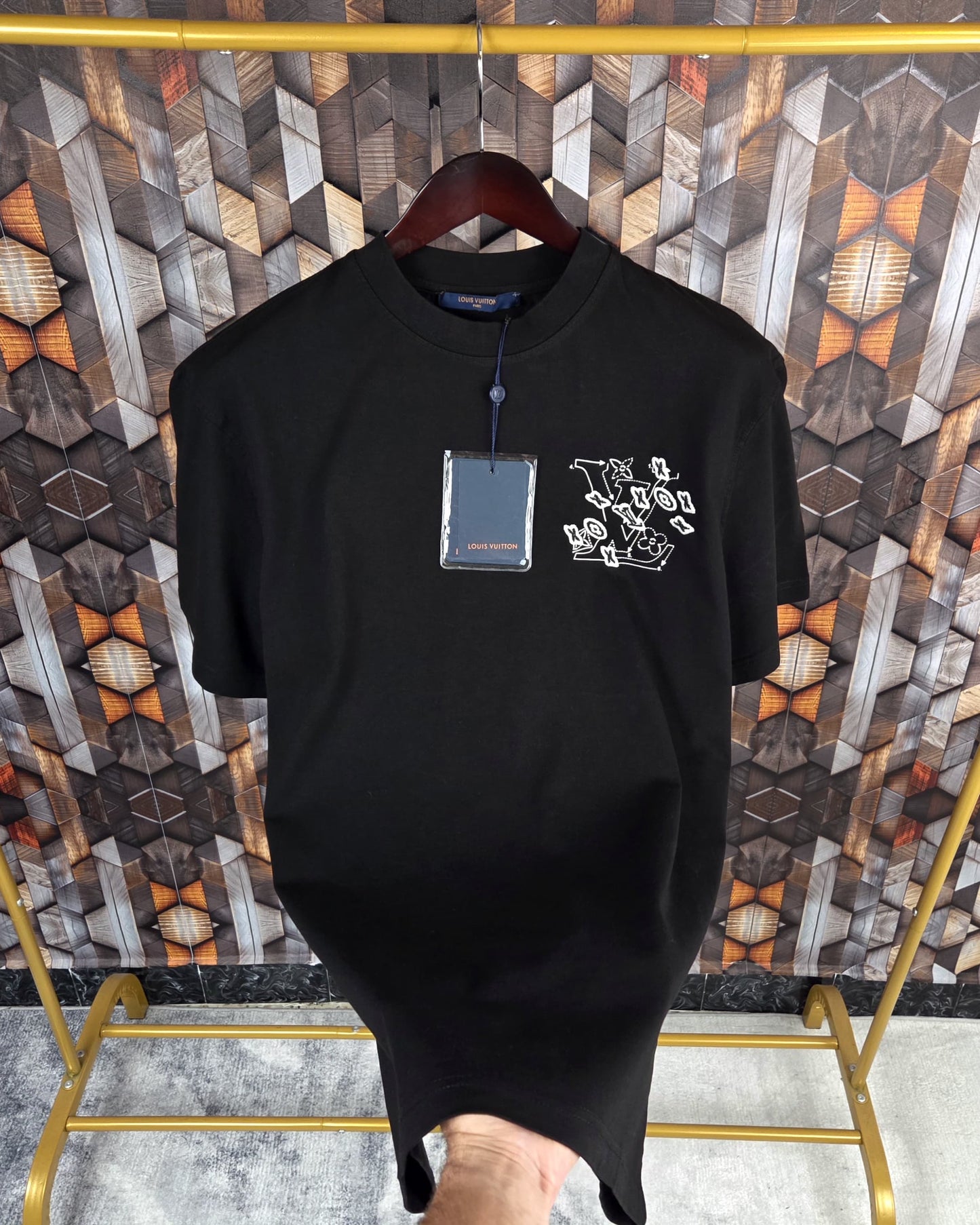 CAMISETA LV