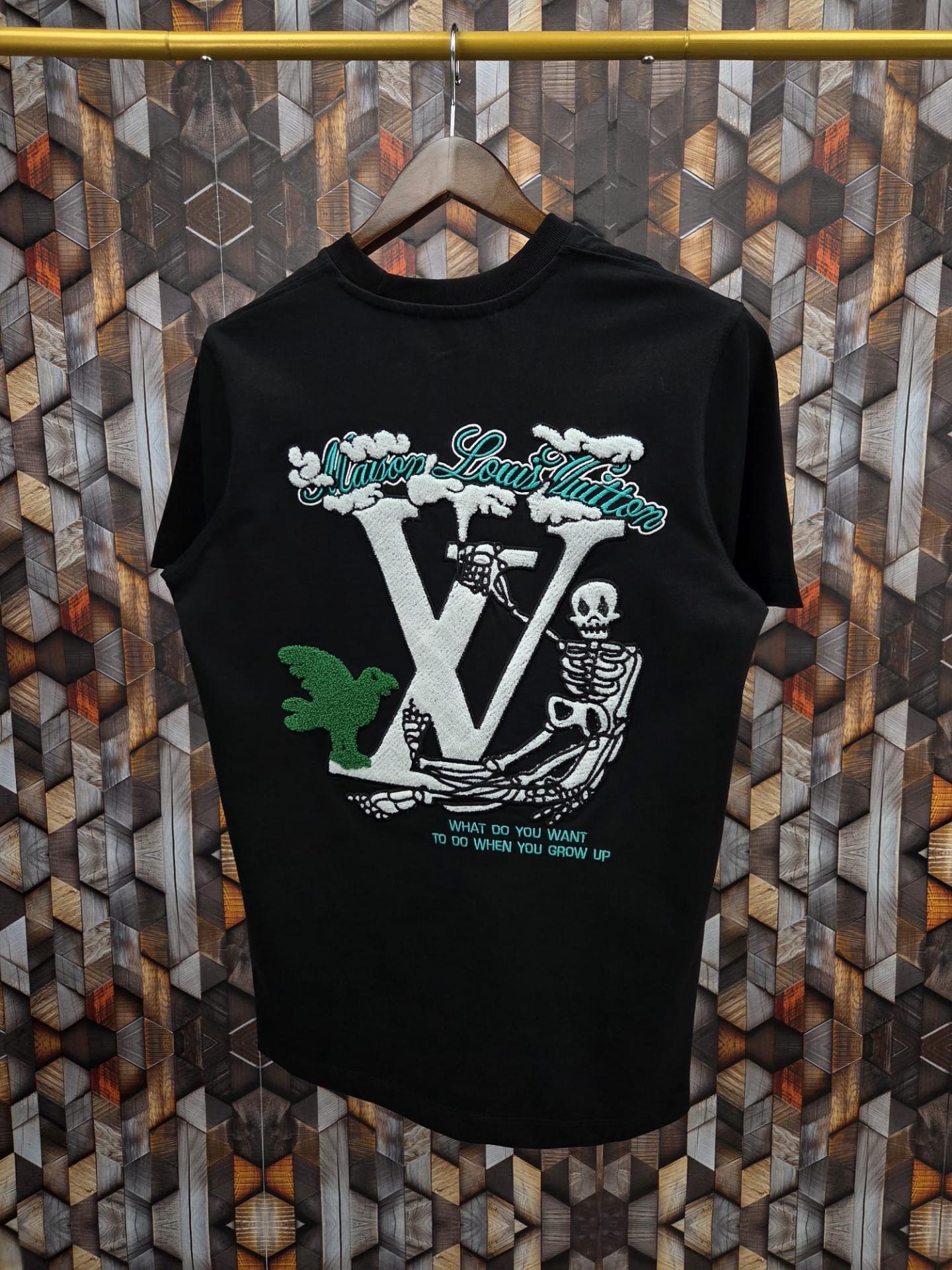 CAMISETA LV