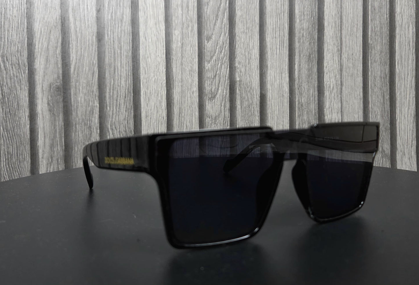 GAFAS DG (BLACK)