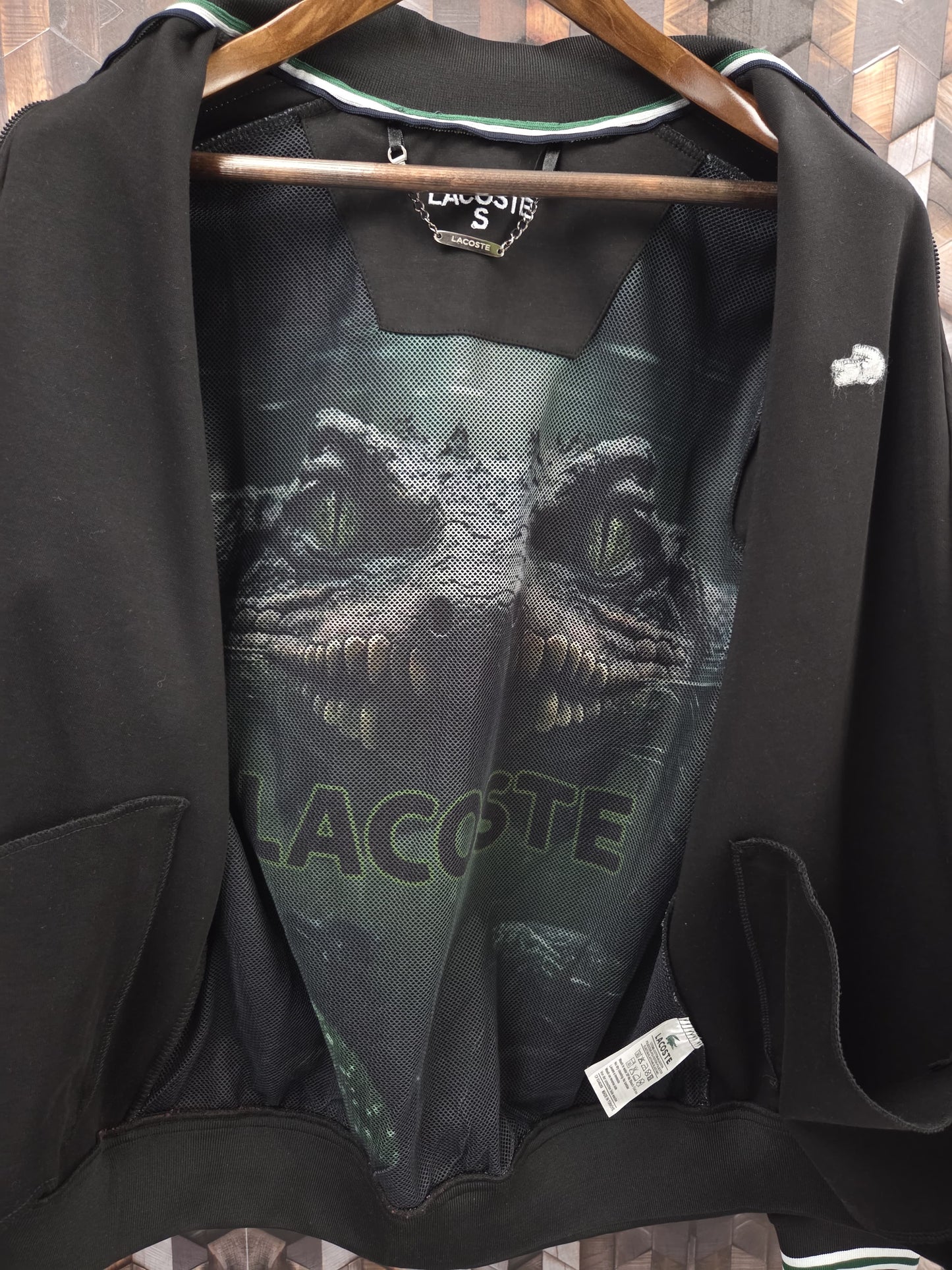 Chándal LACOST€