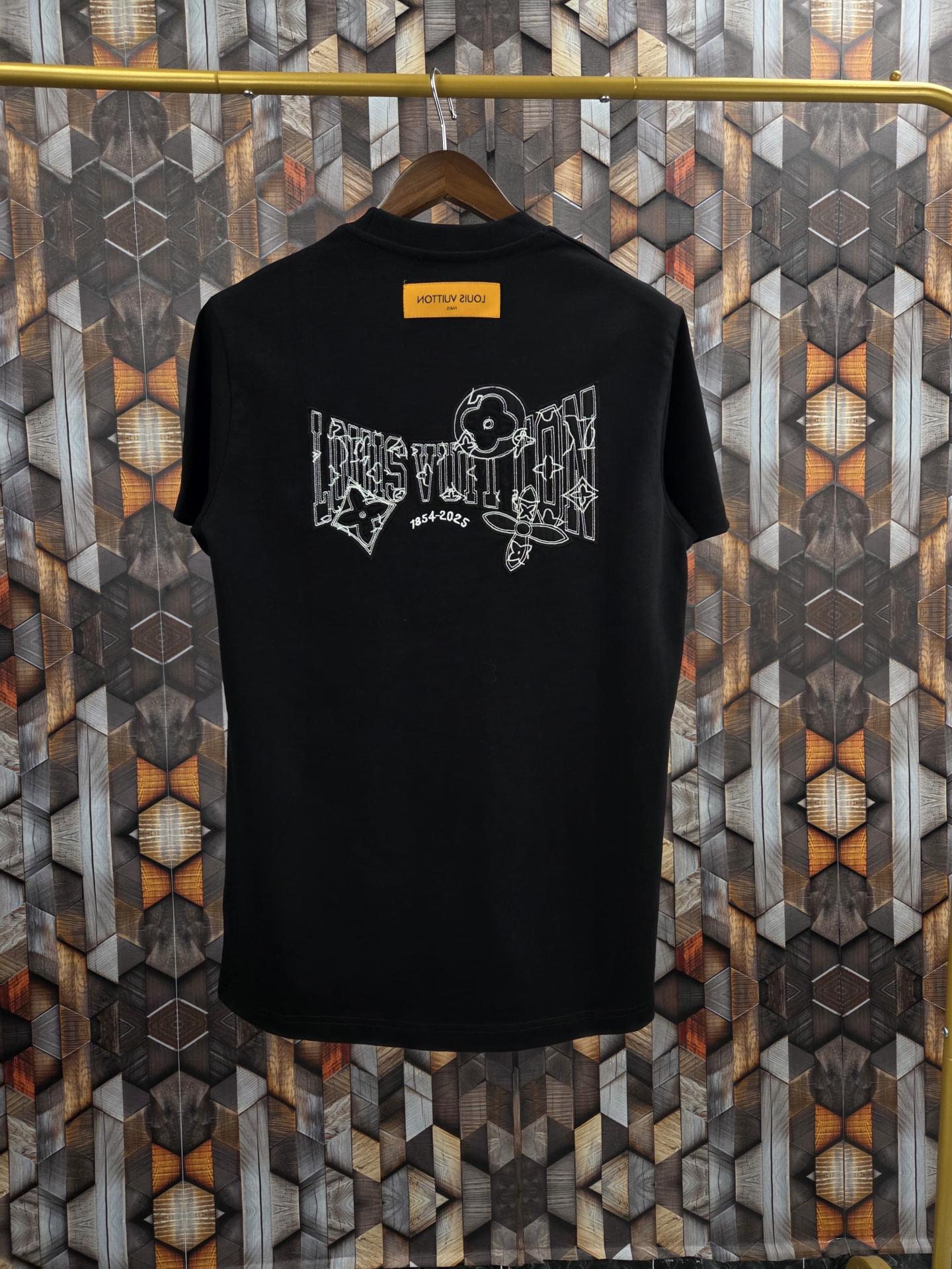 CAMISETA LV