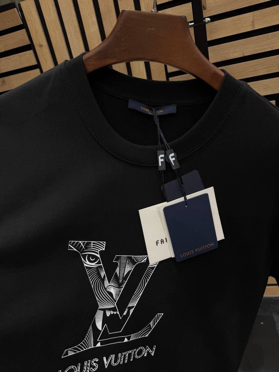 CAMISETA LV (OVERSIZE)