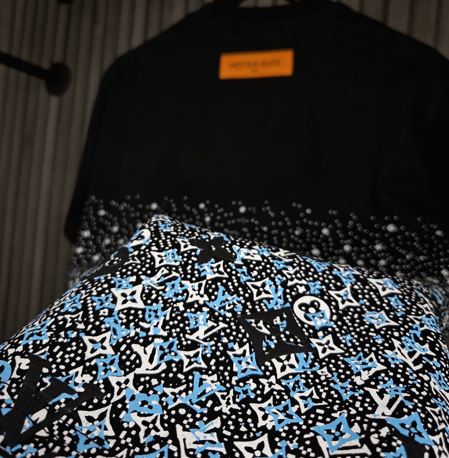 CAMISETA LV