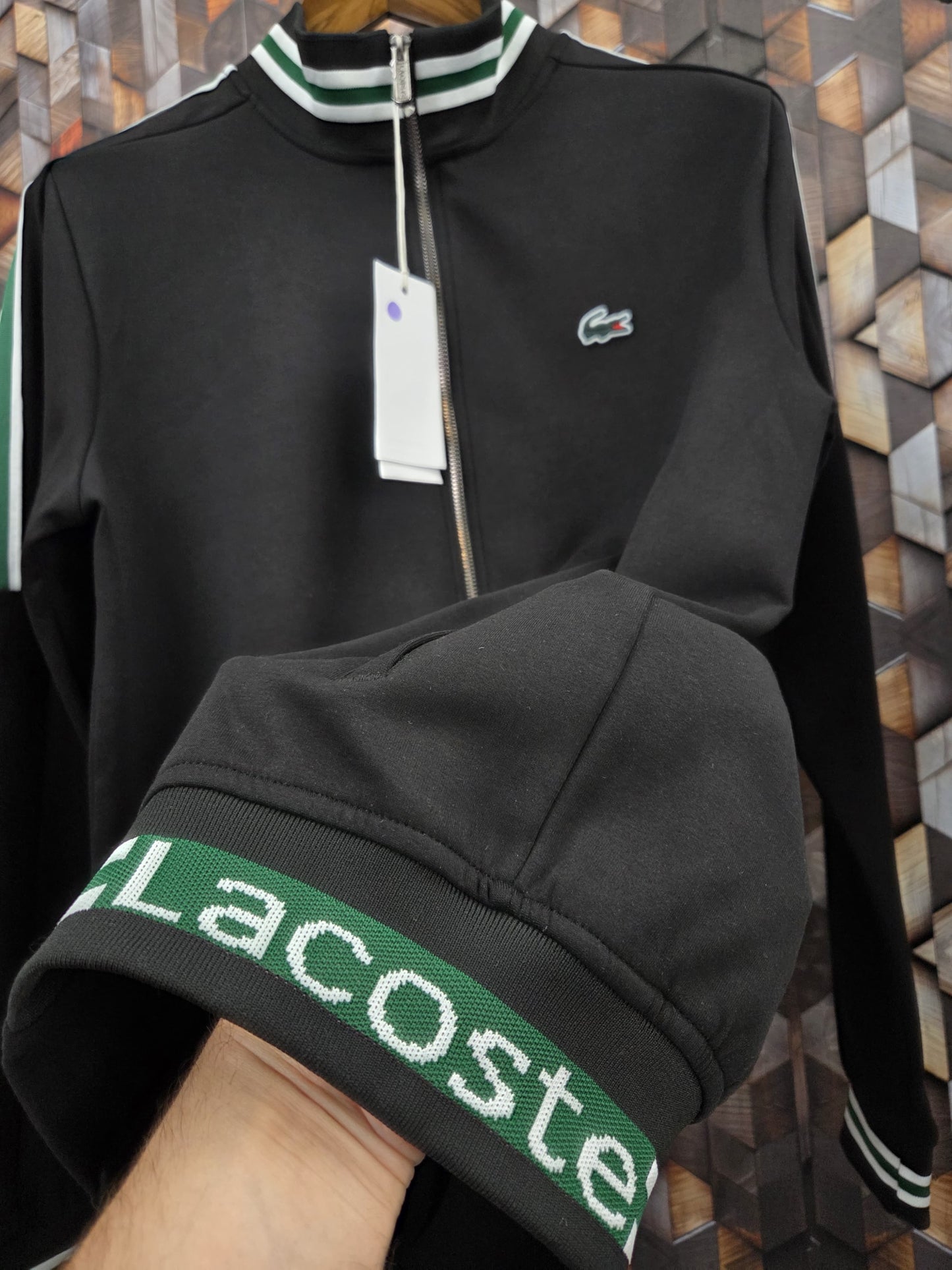 Chándal LACOST€