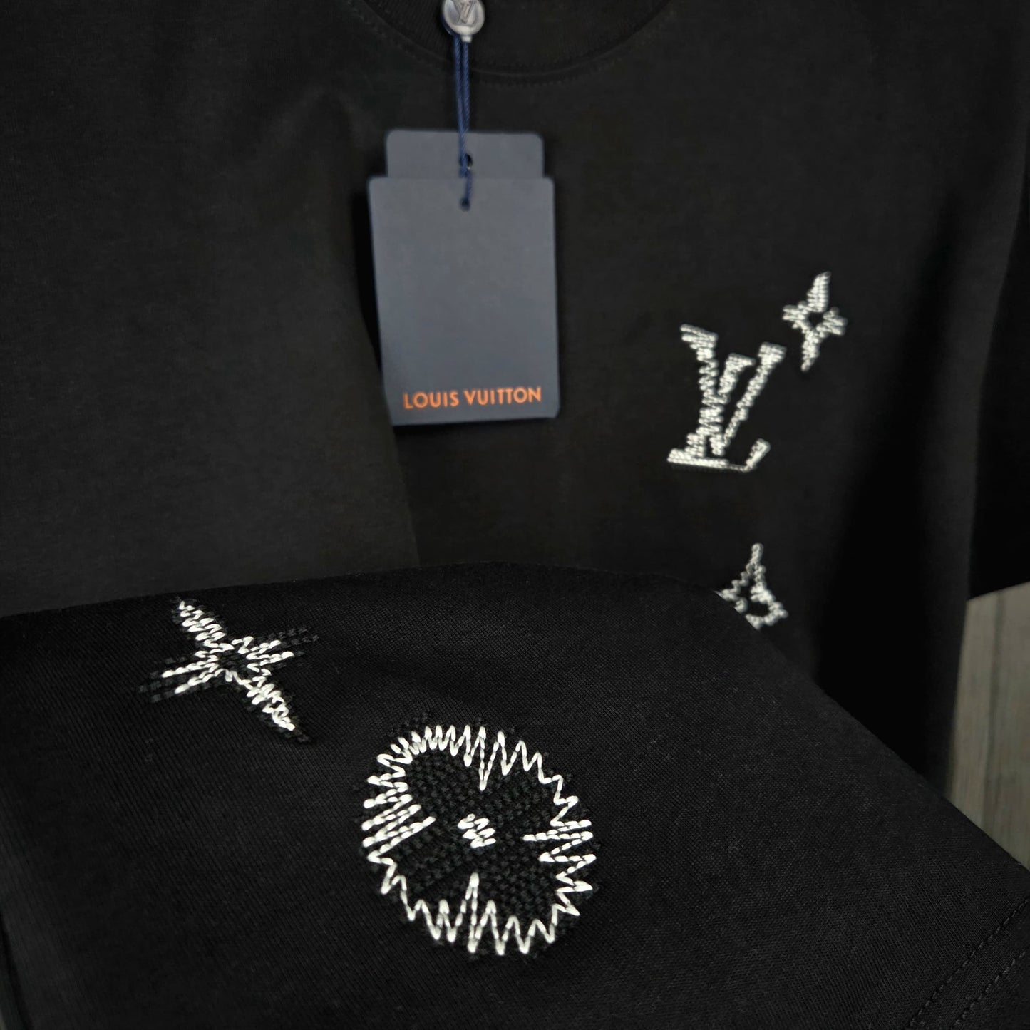 CAMISETA LV