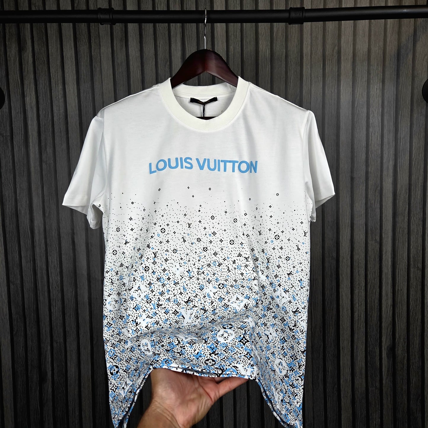 CAMISETA LV