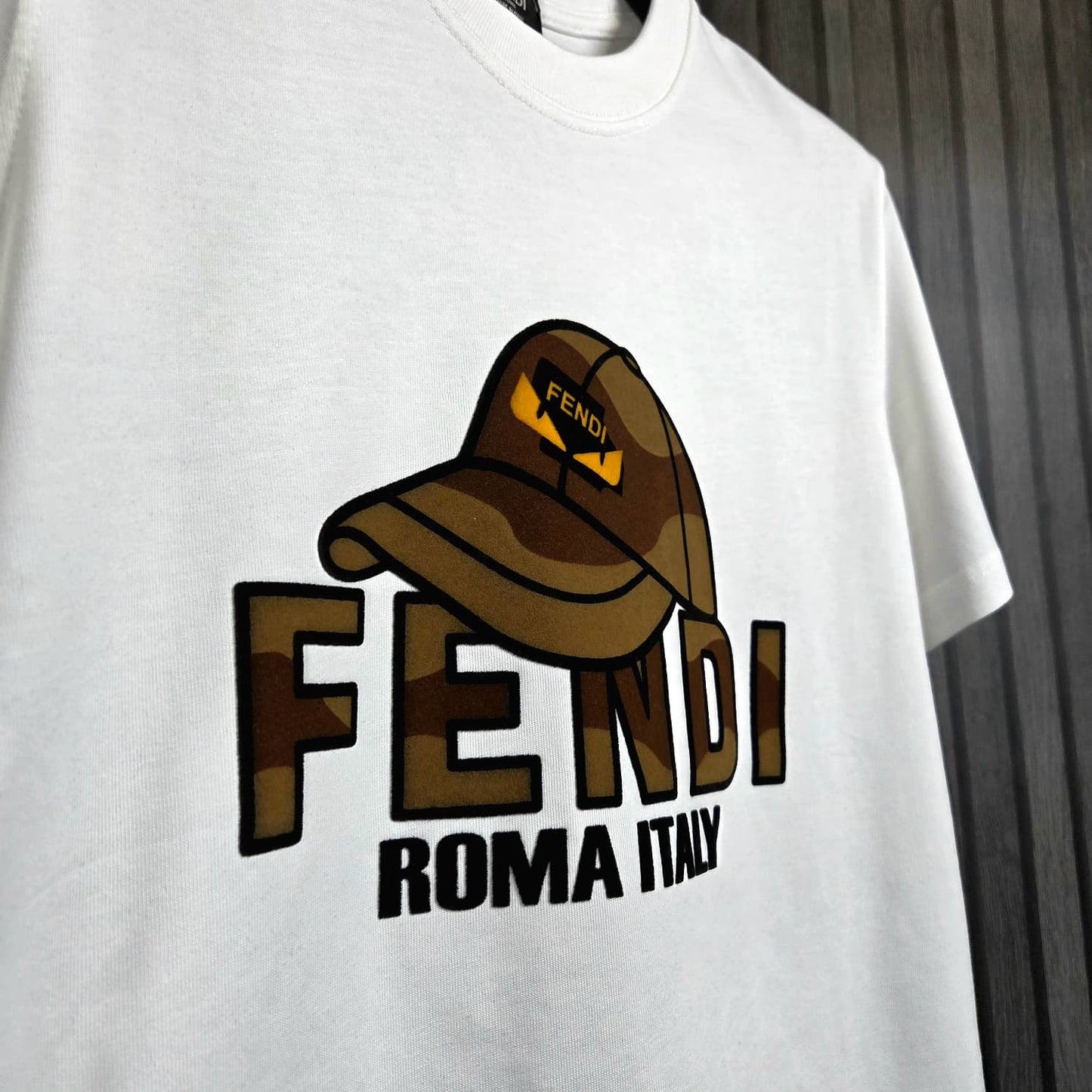 CAMISETA  F E N D I