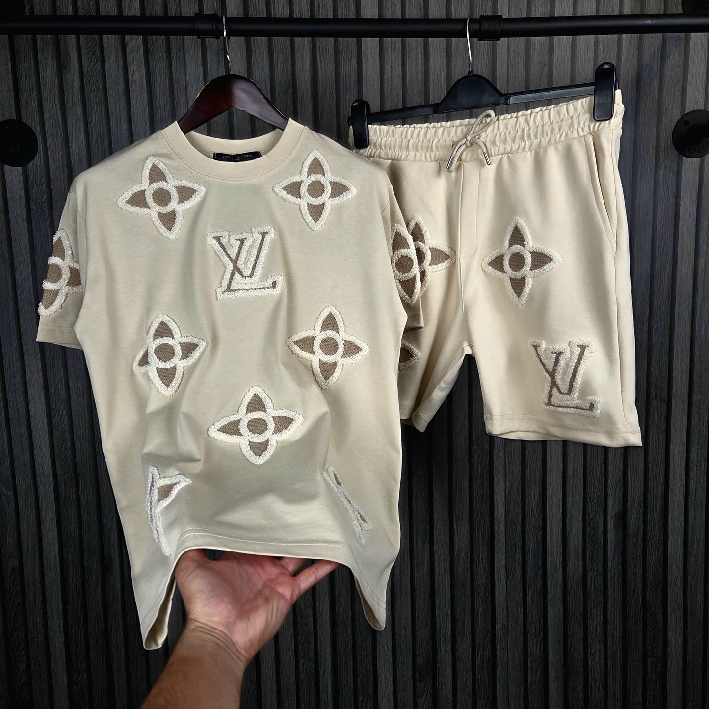 CONJUNTO LV (Beige)