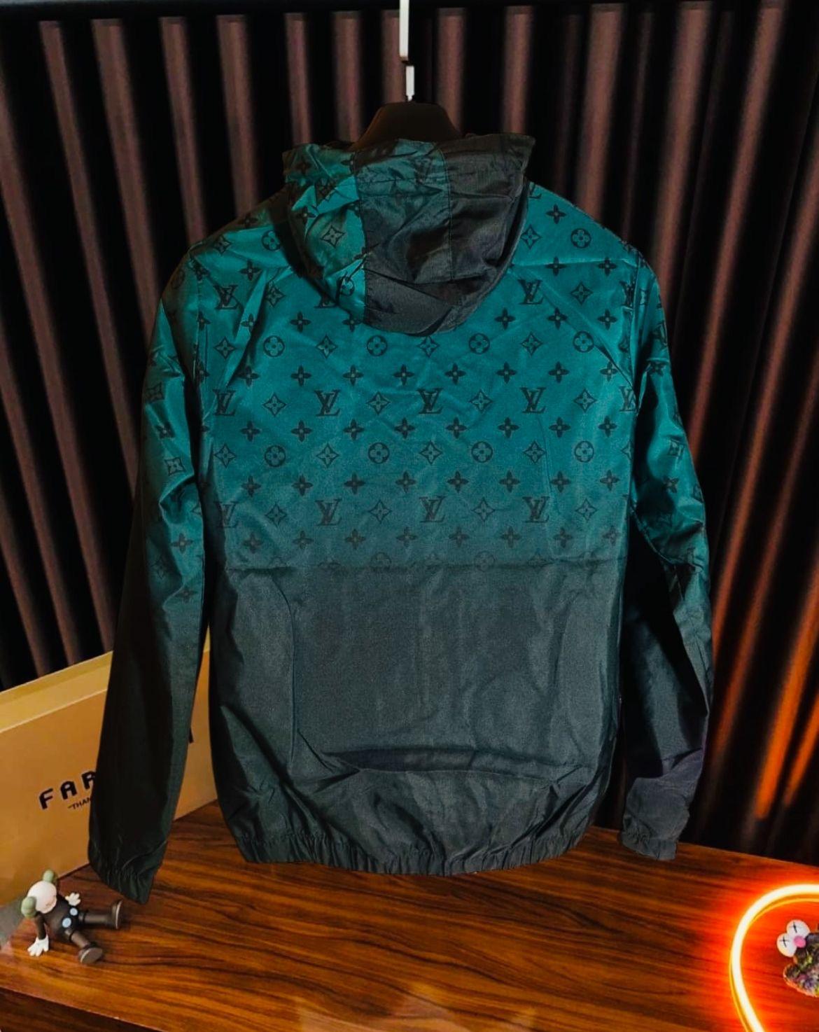 CHAQUETA LV