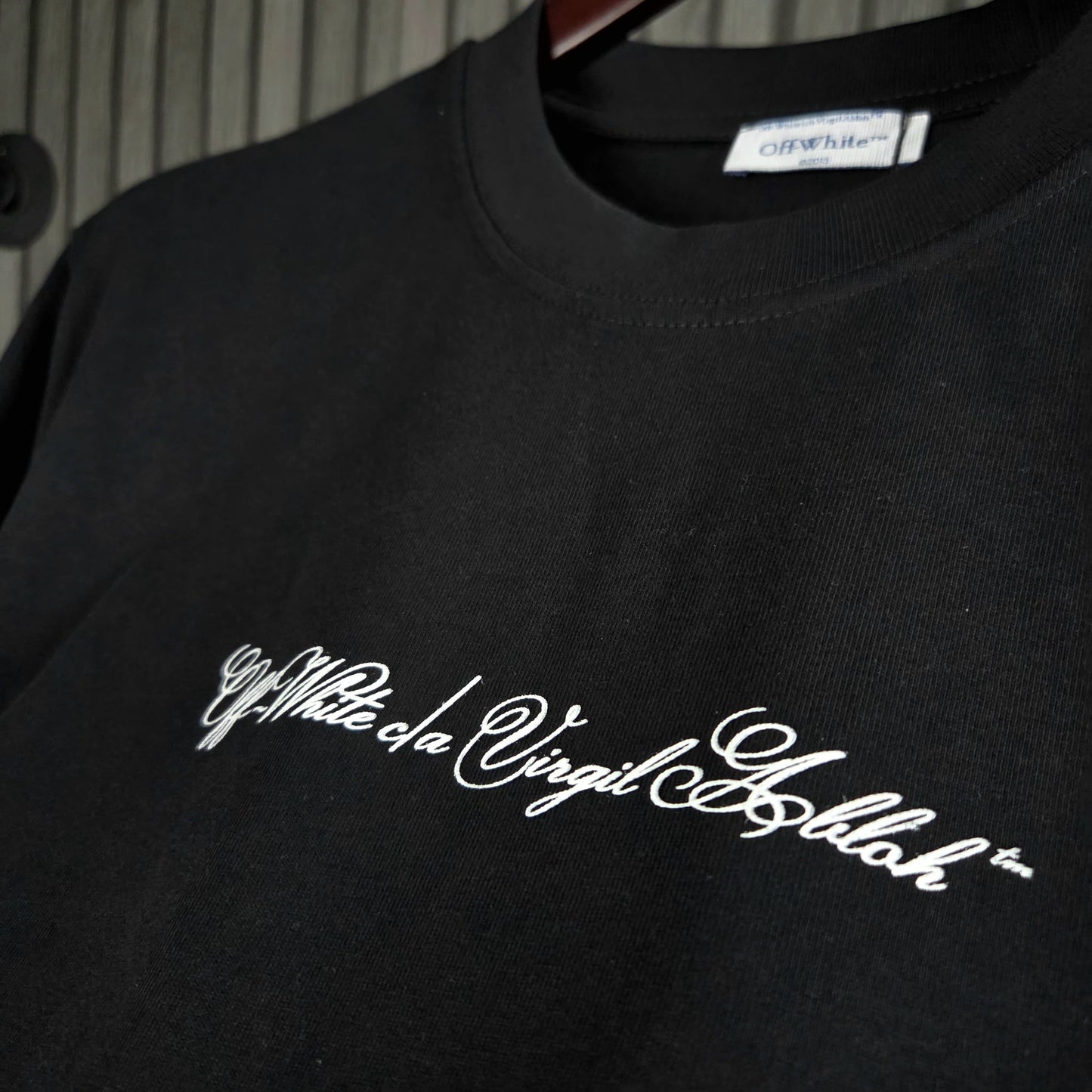 CAMISETA OFF WHIT€