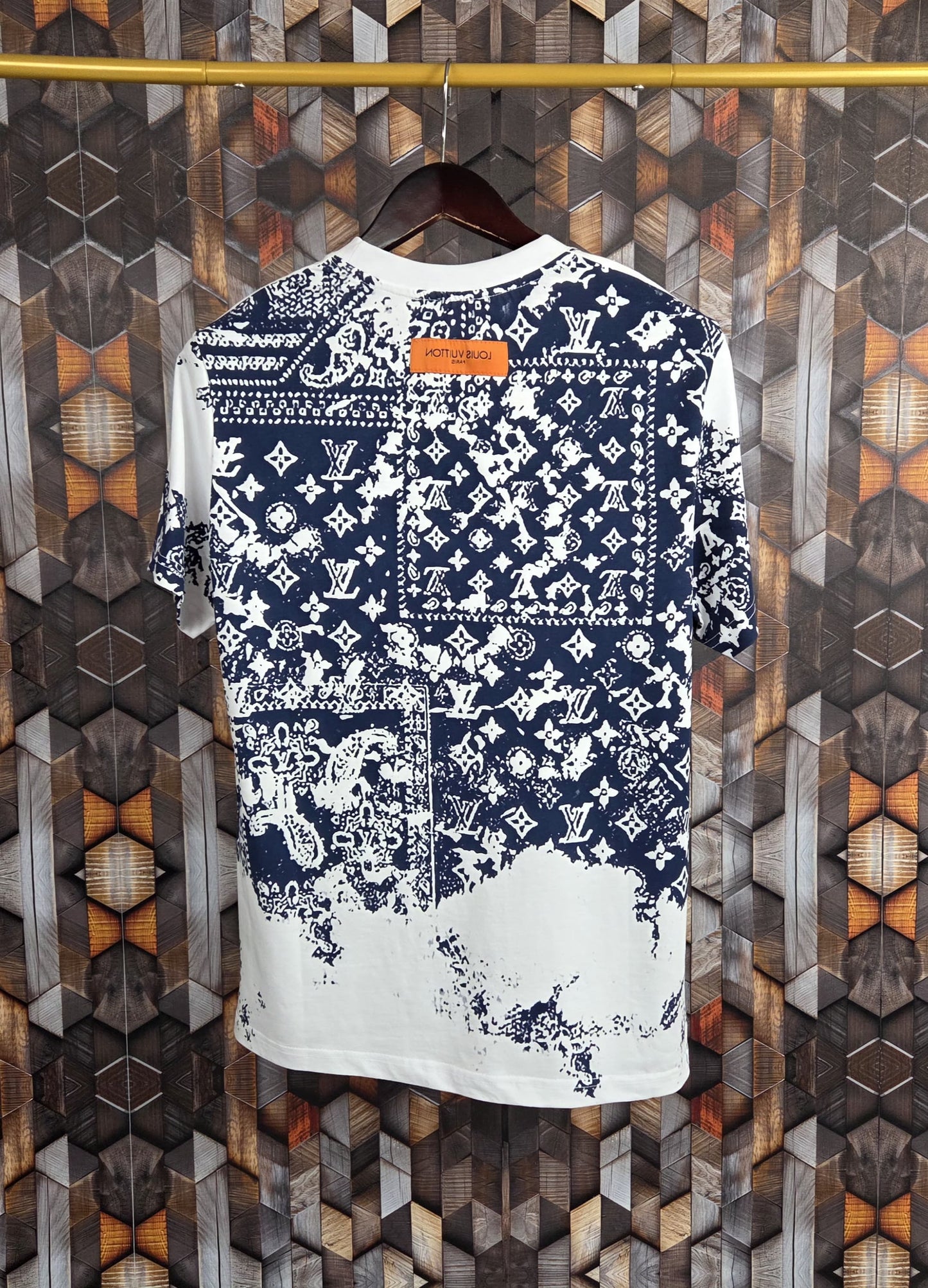CAMISETA LV