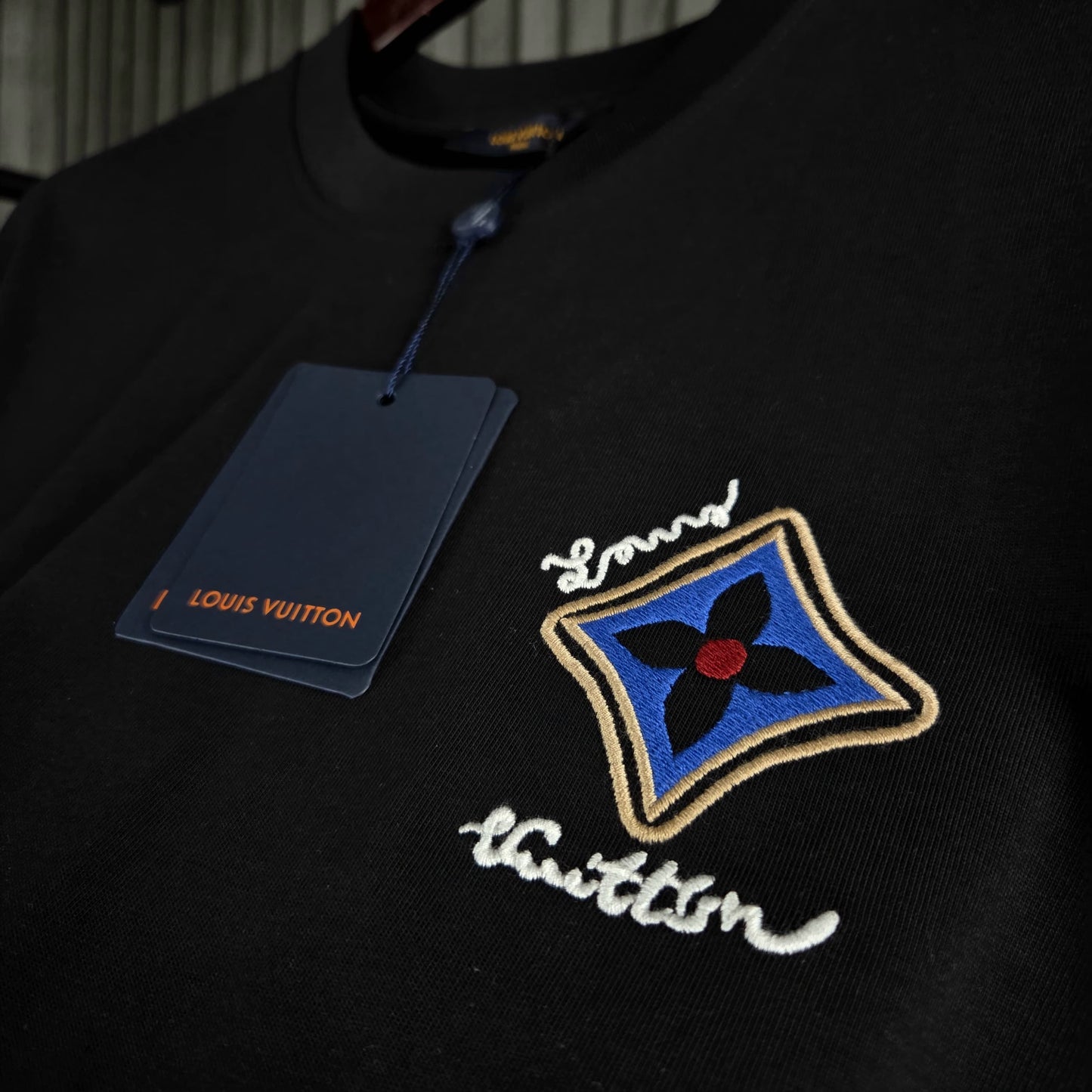 CAMISETA LV
