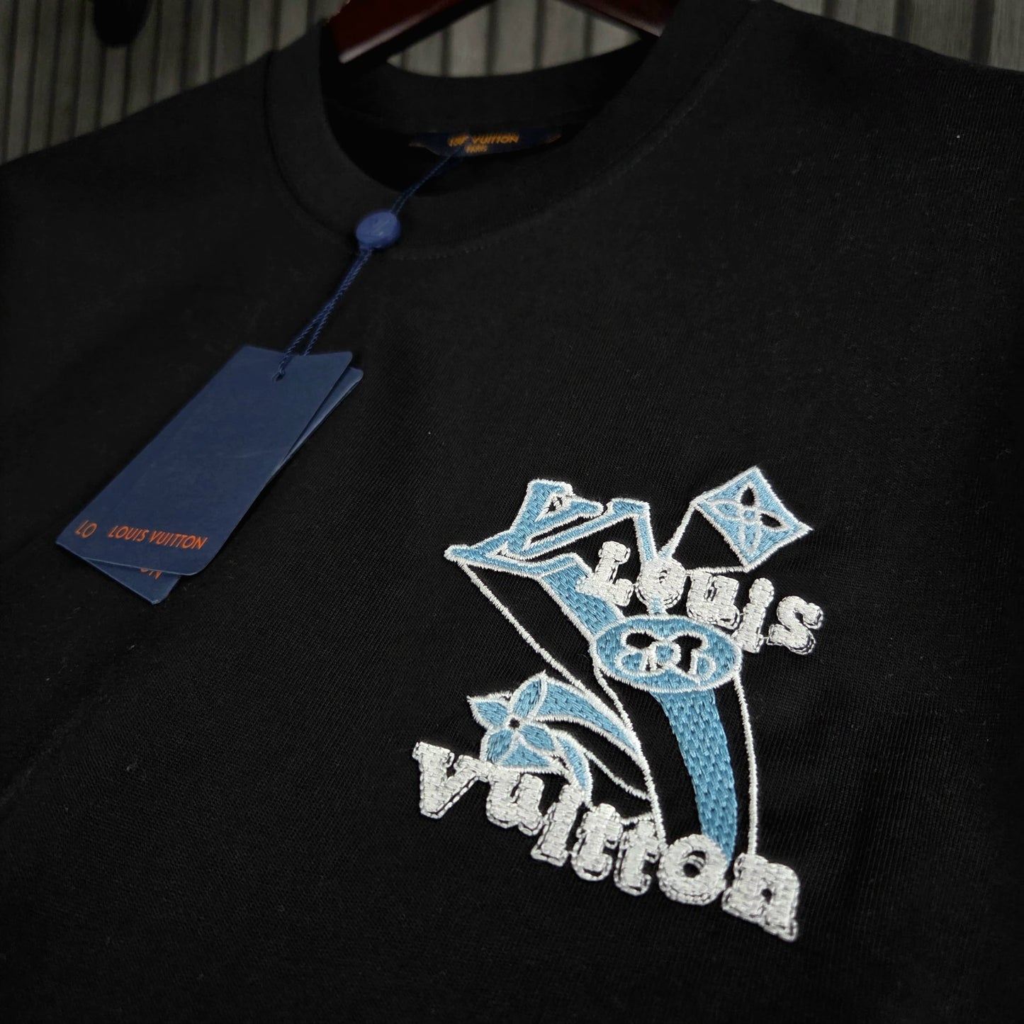 CAMISETA LV
