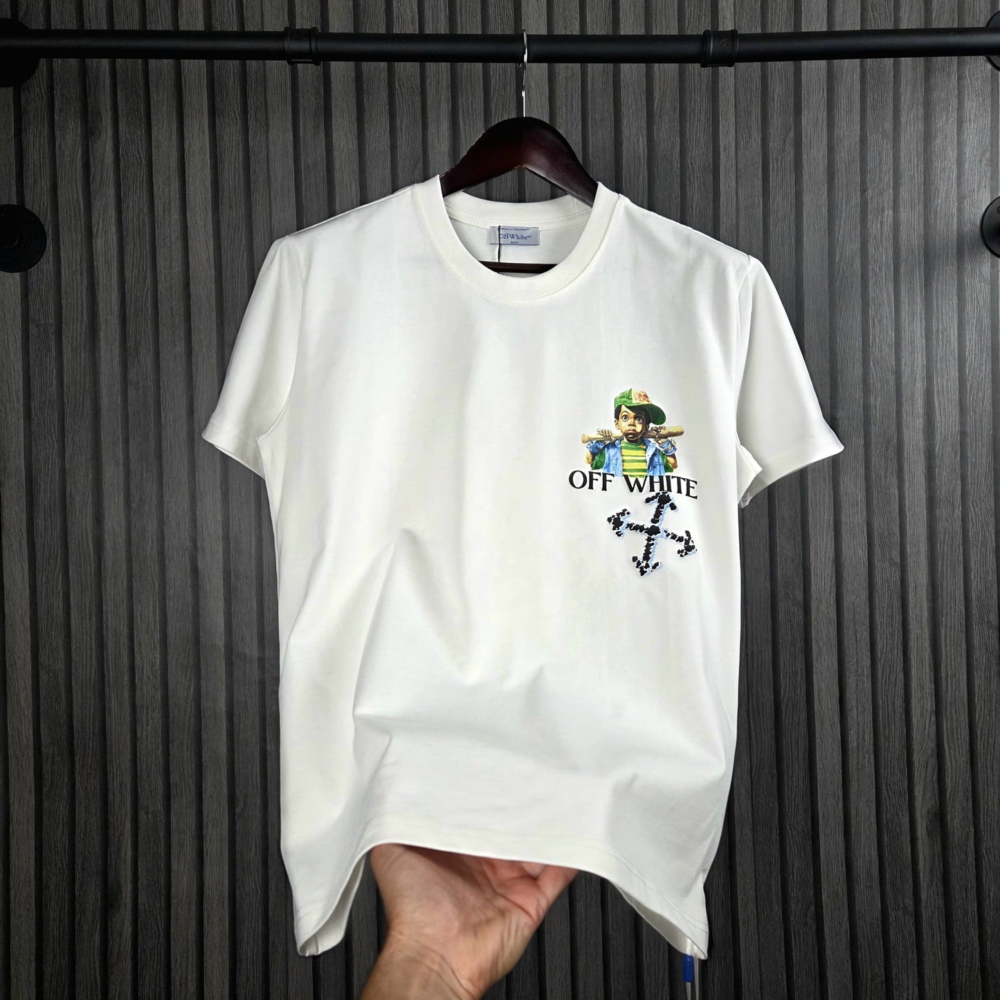 CAMISETA OFF WHIT€