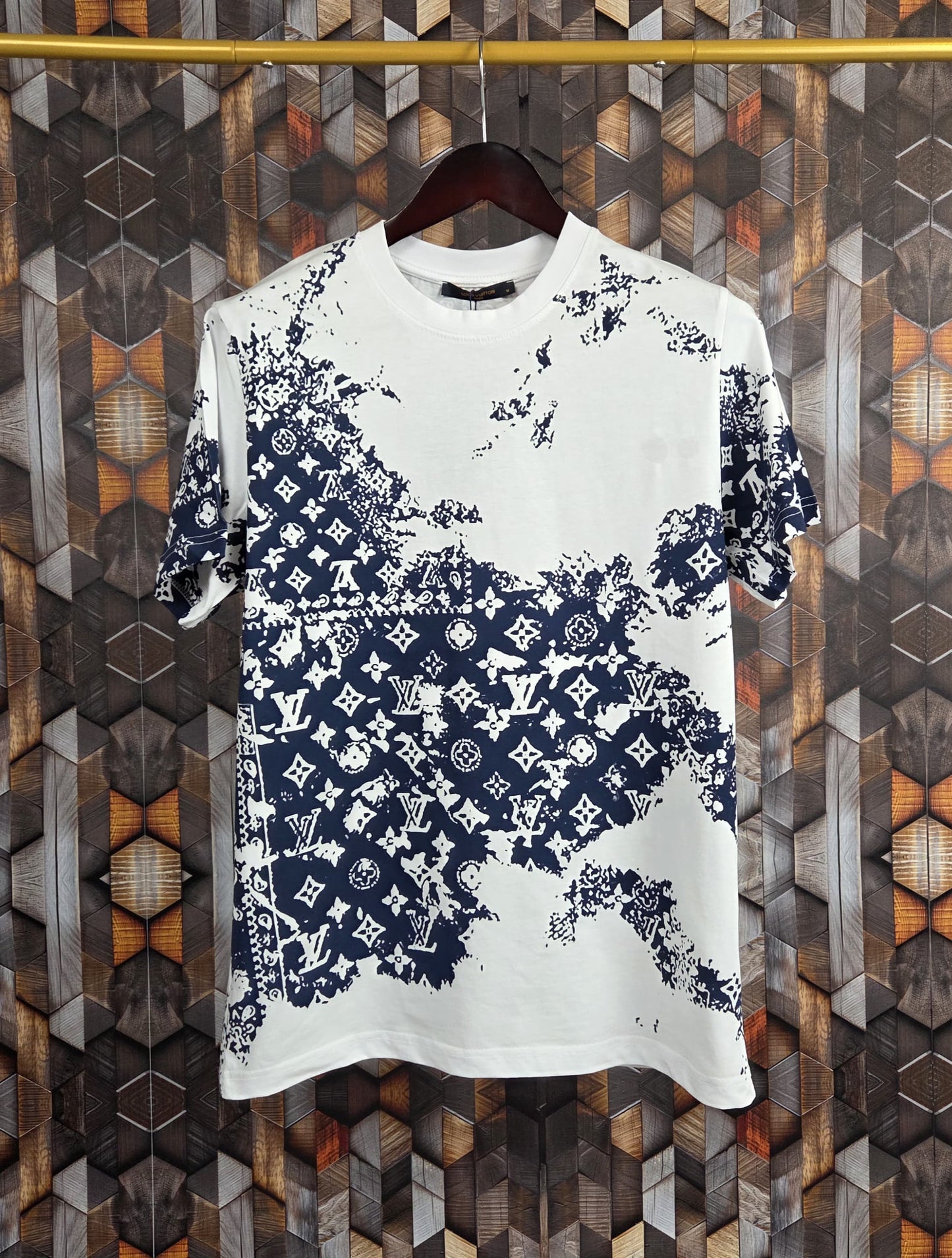 CAMISETA LV